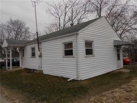 109 E Franklin St, Gratis, OH 45330 photo 3
