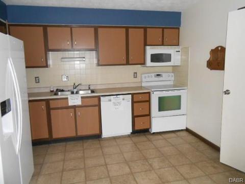 357 Chadwick Pl, Fairborn, OH 45324 photo 8