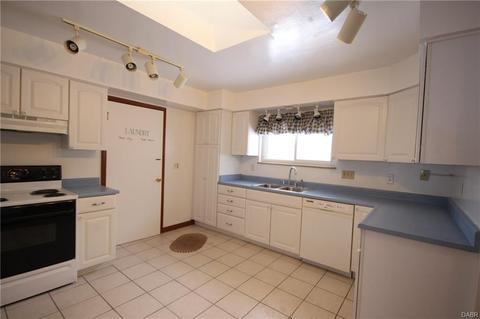 2504 Ehrhart Dr, Springfield, OH 45502 photo 8