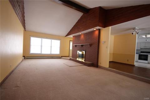 2504 Ehrhart Dr, Springfield, OH 45502 photo 9