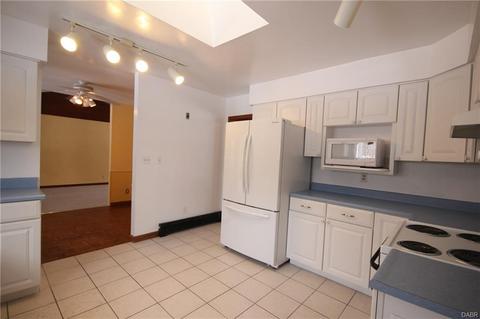 2504 Ehrhart Dr, Springfield, OH 45502 photo 5