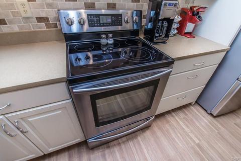 1035 Treeside Ct, Dayton, OH 45458 photo 13