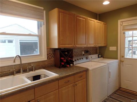 2372 S Aragon Ave, Dayton, OH 45420 photo 9