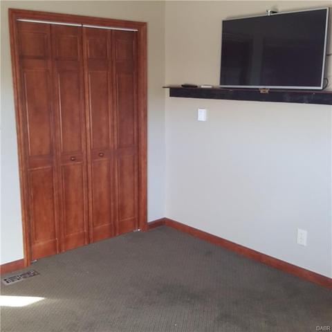 136 E Spring St, Clayton, OH 45315 photo 8