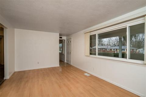 50 Locust Dr, Springboro, OH 45066 photo 4