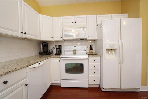 7161 Welbeck Dr, Maineville, OH 45039 photo 9