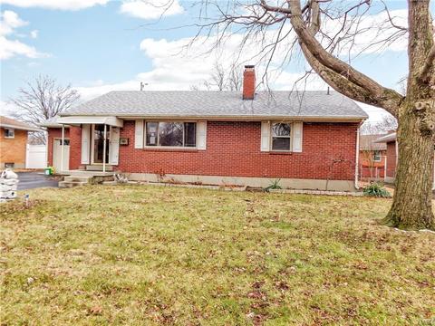 416 Risley Dr, Dayton, OH 45449 photo 2