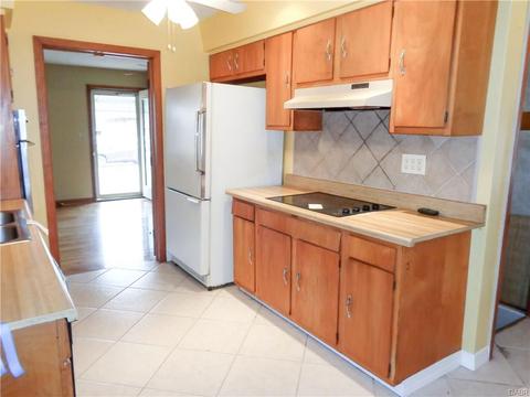 416 Risley Dr, Dayton, OH 45449 photo 9