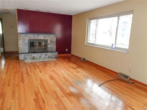 416 Risley Dr, Dayton, OH 45449 photo 5