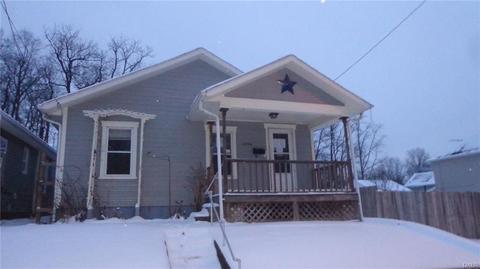 1574 Karr St, Springfield, OH 45503 photo 1