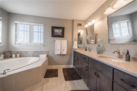 10700 Willow Brook Rd, Dayton, OH 45458 photo 39