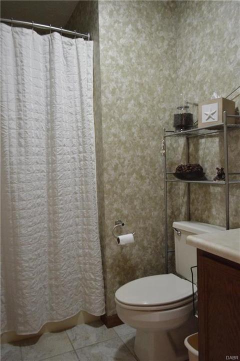 1680 Fox Rdg, Springfield, OH 45503 photo 8