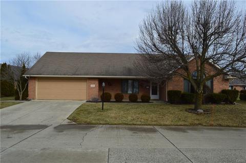 1680 Fox Rdg, Springfield, OH 45503 photo 1