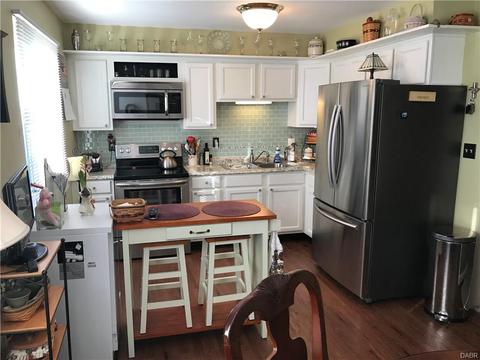 5620 W Coach Dr #B, Dayton, OH 45440 photo 3