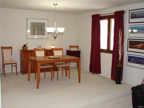 1740 Ambridge Rd, Dayton, OH 45459 photo 8