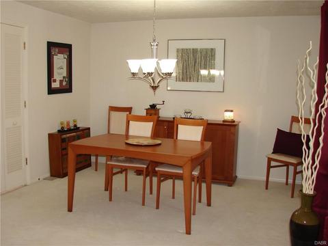 1740 Ambridge Rd, Dayton, OH 45459 photo 9