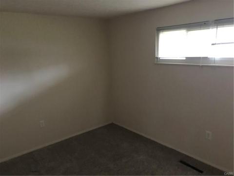 9272 Shawhan Dr, Dayton, OH 45458 photo 12