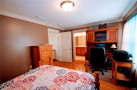 702 Deerfield Trl, Springfield, OH 45503 photo 17