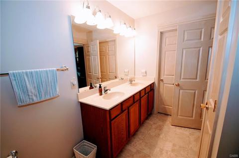702 Deerfield Trl, Springfield, OH 45503 photo 14