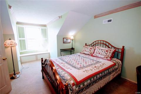 702 Deerfield Trl, Springfield, OH 45503 photo 16