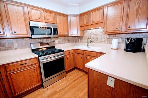 702 Deerfield Trl, Springfield, OH 45503 photo 6