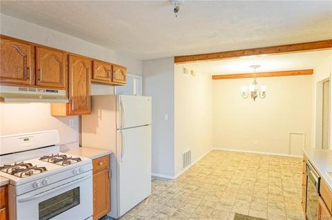 146 E Doris Dr, Fairborn, OH 45324 photo 9