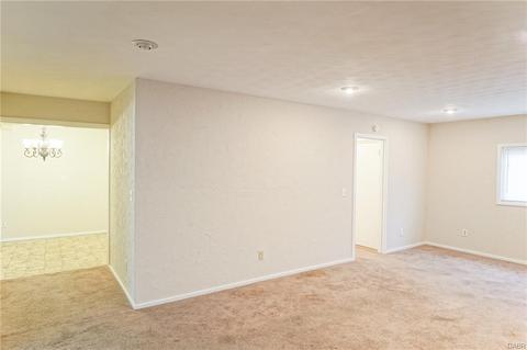 146 E Doris Dr, Fairborn, OH 45324 photo 11