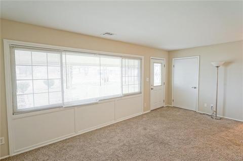 146 E Doris Dr, Fairborn, OH 45324 photo 5