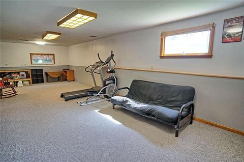 2100 Oak Tree Dr, Dayton, OH 45440 photo 17