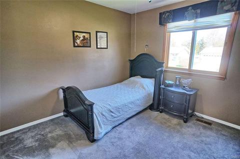 2100 Oak Tree Dr, Dayton, OH 45440 photo 24