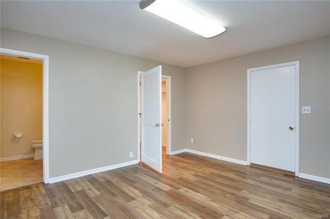 7675 Bigger Rd, Dayton, OH 45459 photo 12