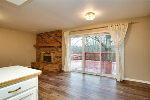 7675 Bigger Rd, Dayton, OH 45459 photo 9