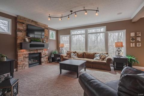 1908 Olde Haley Dr, Dayton, OH 45458 photo 2