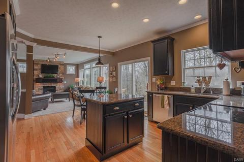 1908 Olde Haley Dr, Dayton, OH 45458 photo 4