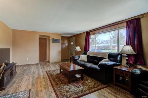 655 Cushing Ave, Dayton, OH 45429 photo 4
