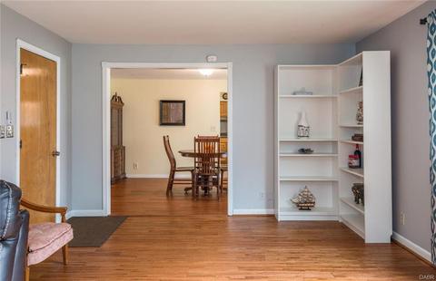 4475 Appleton Pl, Dayton, OH 45440 photo 15
