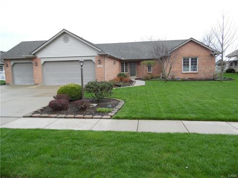 4769 Steeple Chase Dr, Fairborn, OH 45324 photo 1