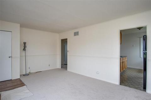 2521 E Dorothy Ln, Dayton, OH 45420 photo 7