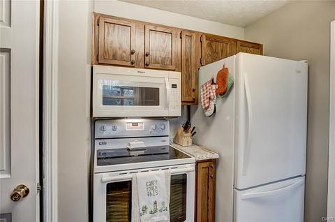 220 Brydon Rd, Dayton, OH 45419 photo 12