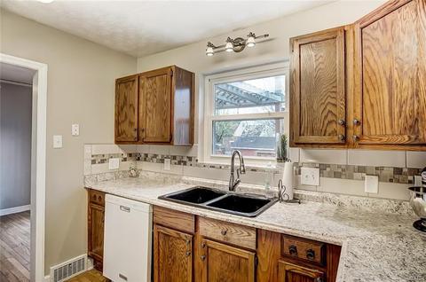 220 Brydon Rd, Dayton, OH 45419 photo 9