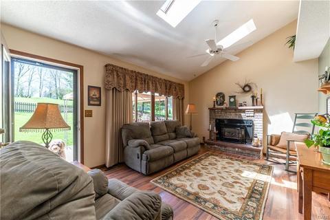 5560 Conrad Dr, Springfield, OH 45502 photo 9