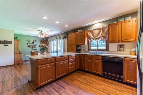 5560 Conrad Dr, Springfield, OH 45502 photo 3