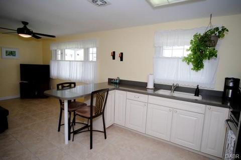 234 E Alex Bell Rd, Dayton, OH 45459 photo 8