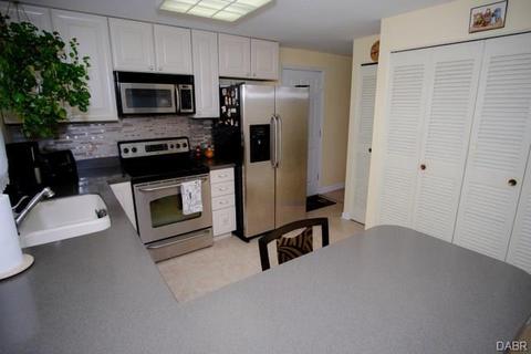 234 E Alex Bell Rd, Dayton, OH 45459 photo 10