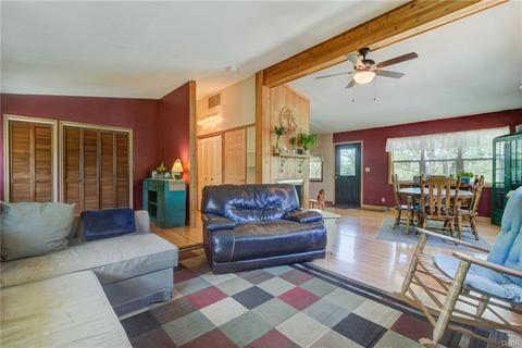 1234 Holly Dr, Springfield, OH 45504 photo 3
