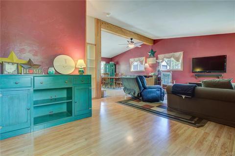 1234 Holly Dr, Springfield, OH 45504 photo 2