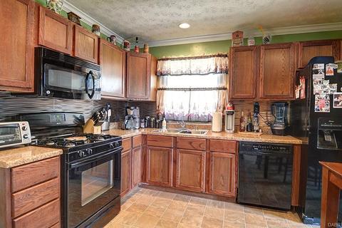 1224 Gridley Dr, Dayton, OH 45432 photo 9
