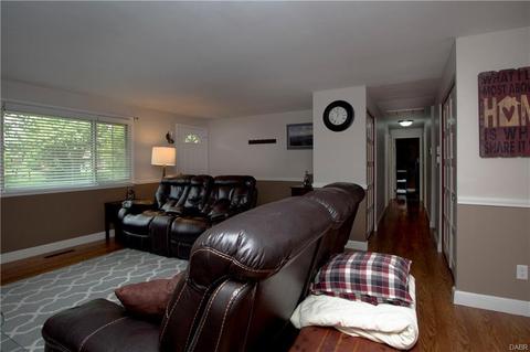 231 Freyn Dr, Dayton, OH 45458 photo 5