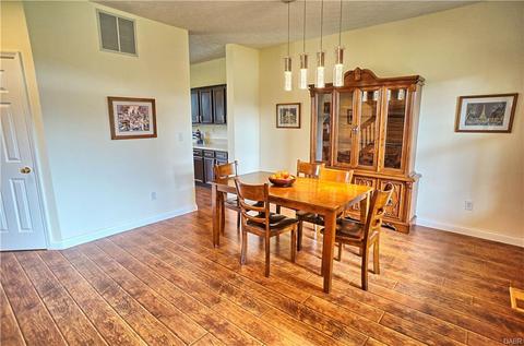 4384 E Briggs Rd, Bellbrook, OH 45305 photo 3