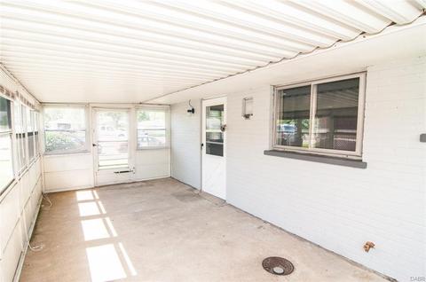 1863 W Stroop Rd, Dayton, OH 45439 photo 18
